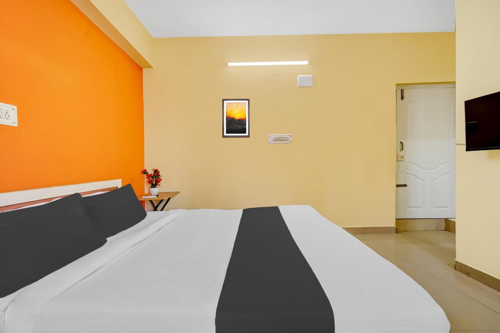 Hotel O Royal Rooms Bangalore Exterior photo